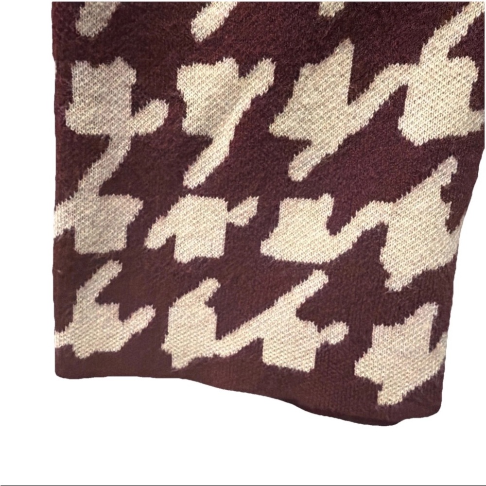 Ann Taylor Factory Maroon and Beige Knit Houndstooth Sweater - Picture 8 of 8